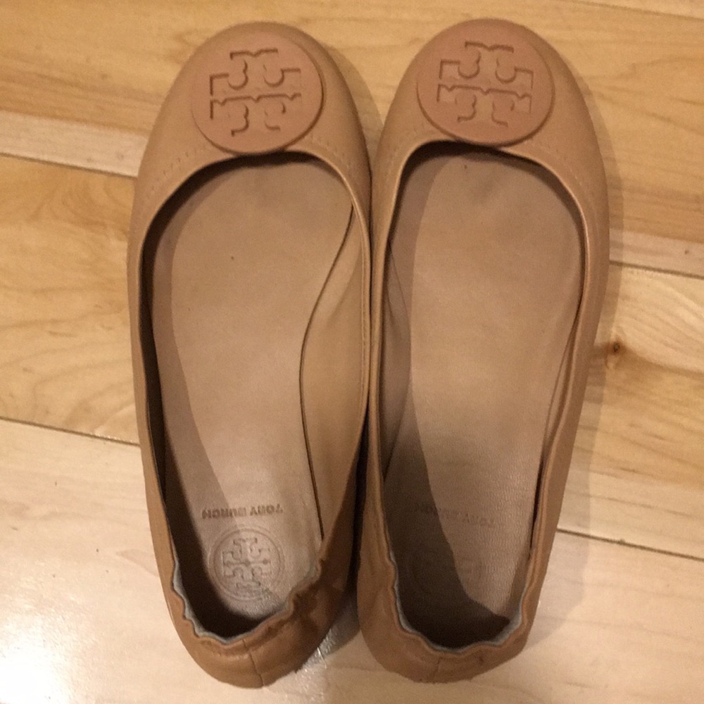Nude Tory Burch flats GUC size 6.5